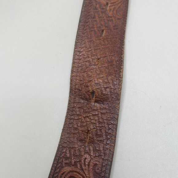 Top Grain Cowhide Brown Hunting scene Western Belt Made in Texas USA 44/110 - Picture 6 of 9
